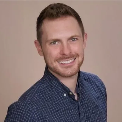 Ryan Powell, B2B Sales at Singa